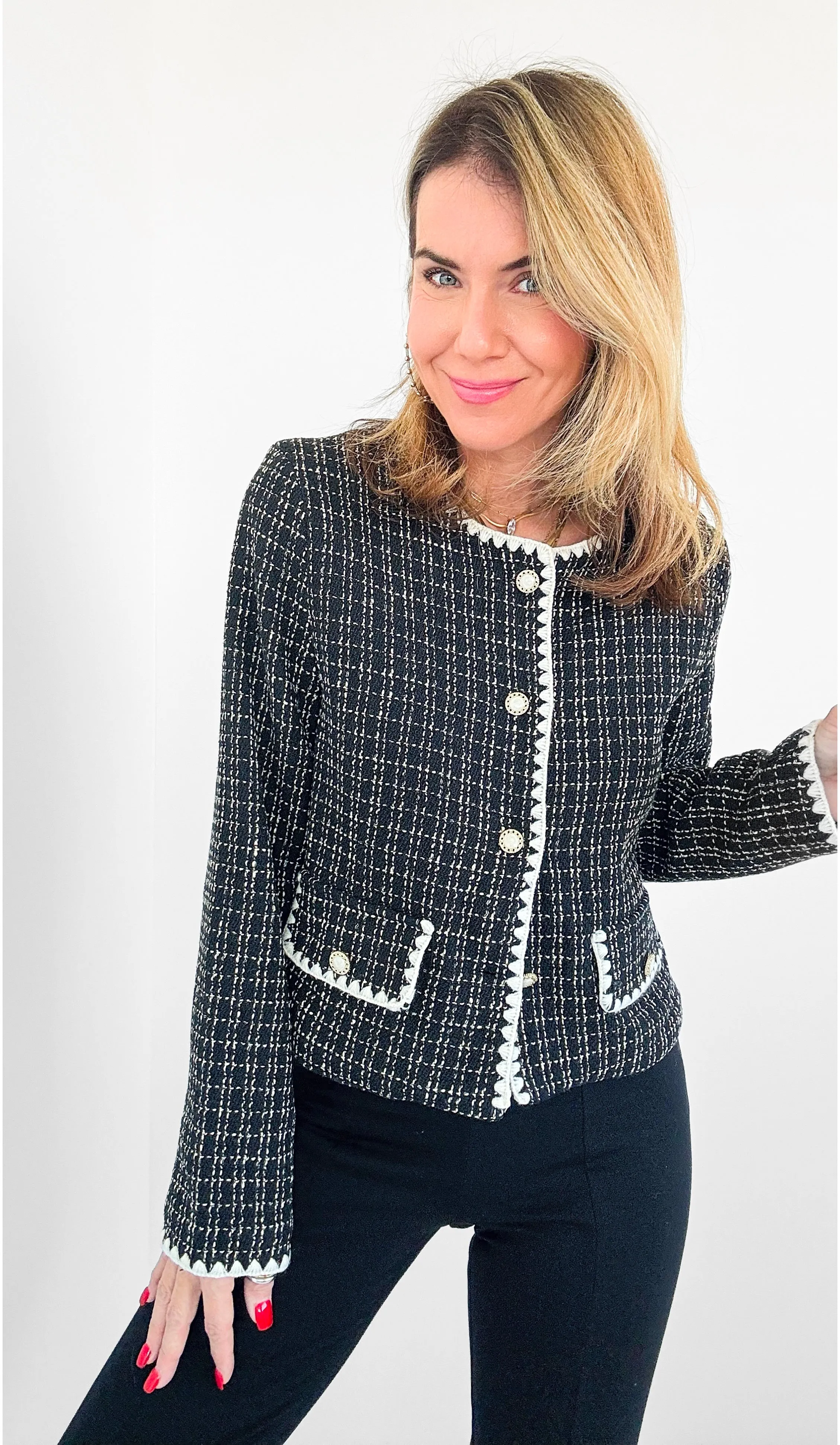 Chic Parisian Tweed Blazer