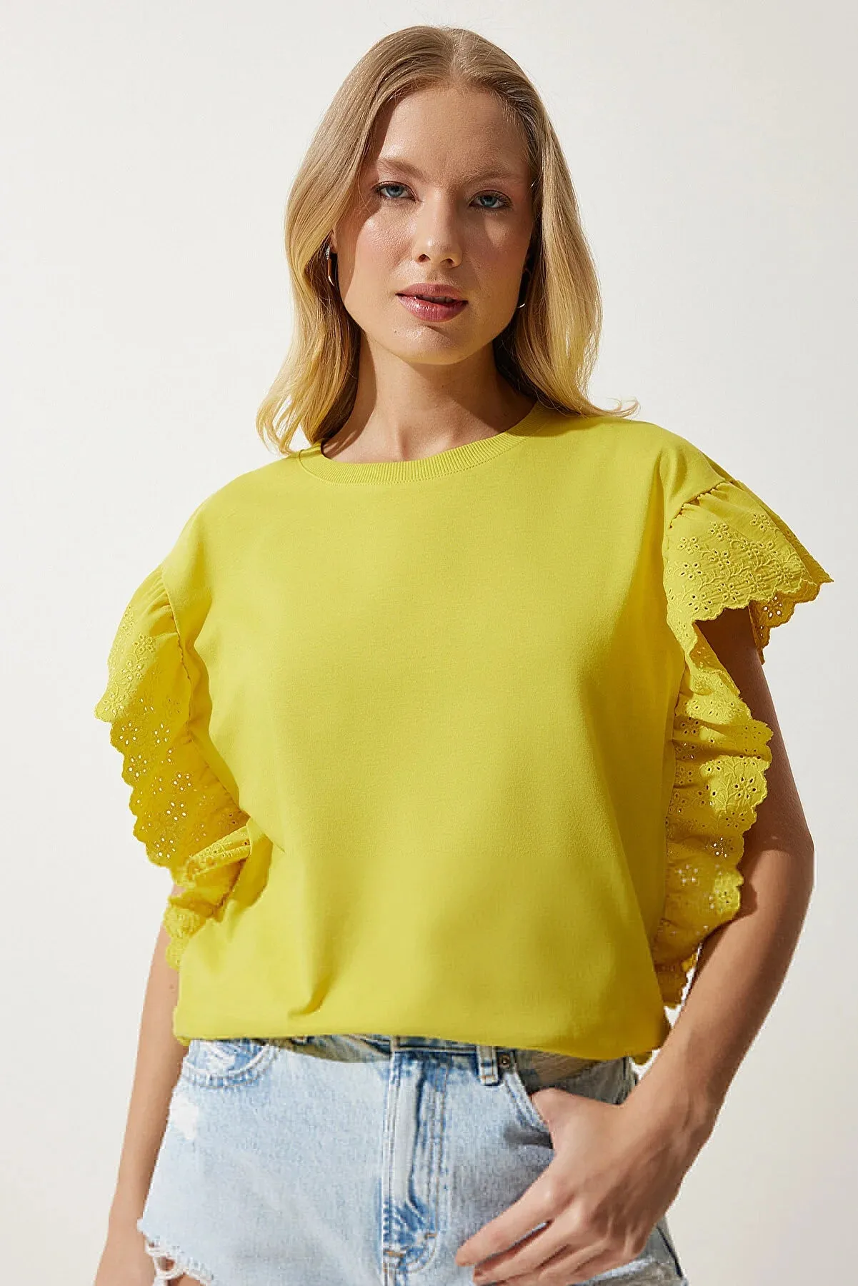 Happiness Istanbul Women's Scalloped Knitted Blouse