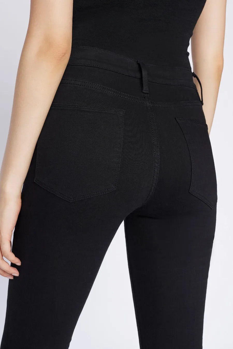 Le High Skinny Front Split Film Noir