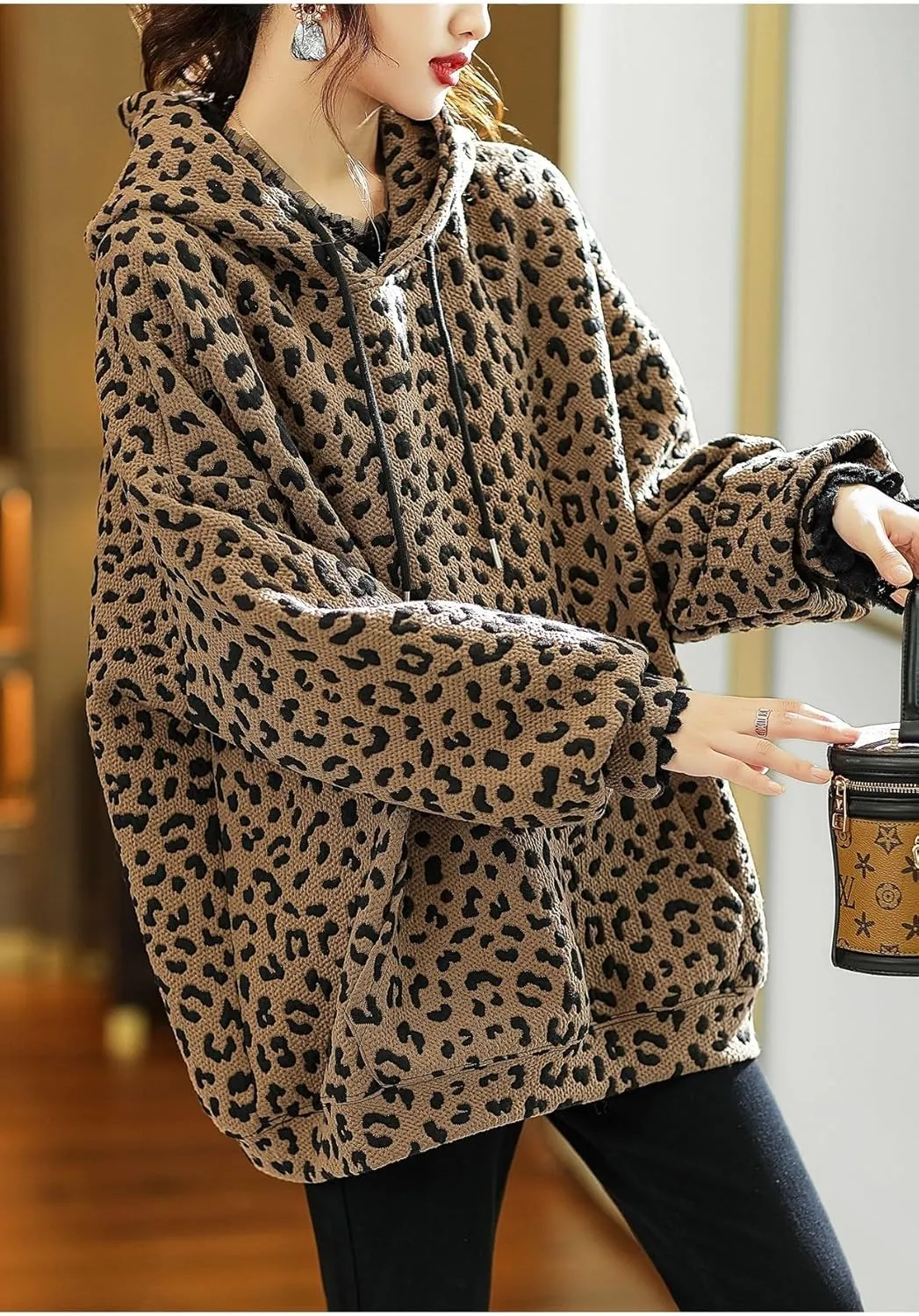 utcoco Womens Oversized Hoodies Leopard Print Sweatshirts Long Sleeve Sweaters Pullover 2024 Fall Outfits